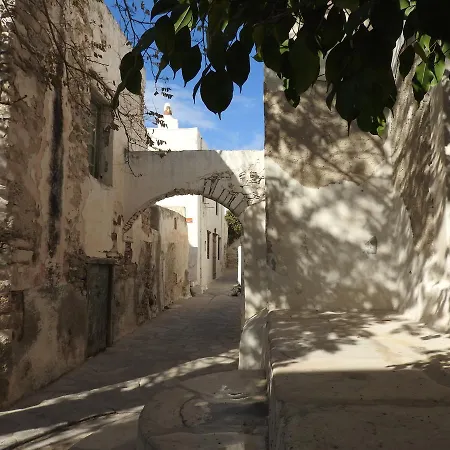 Jolandas Castle House Naxos City